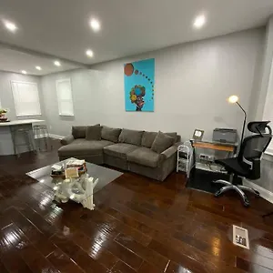 Luxury 3br/newark Penn,wifi,free Parking Newark